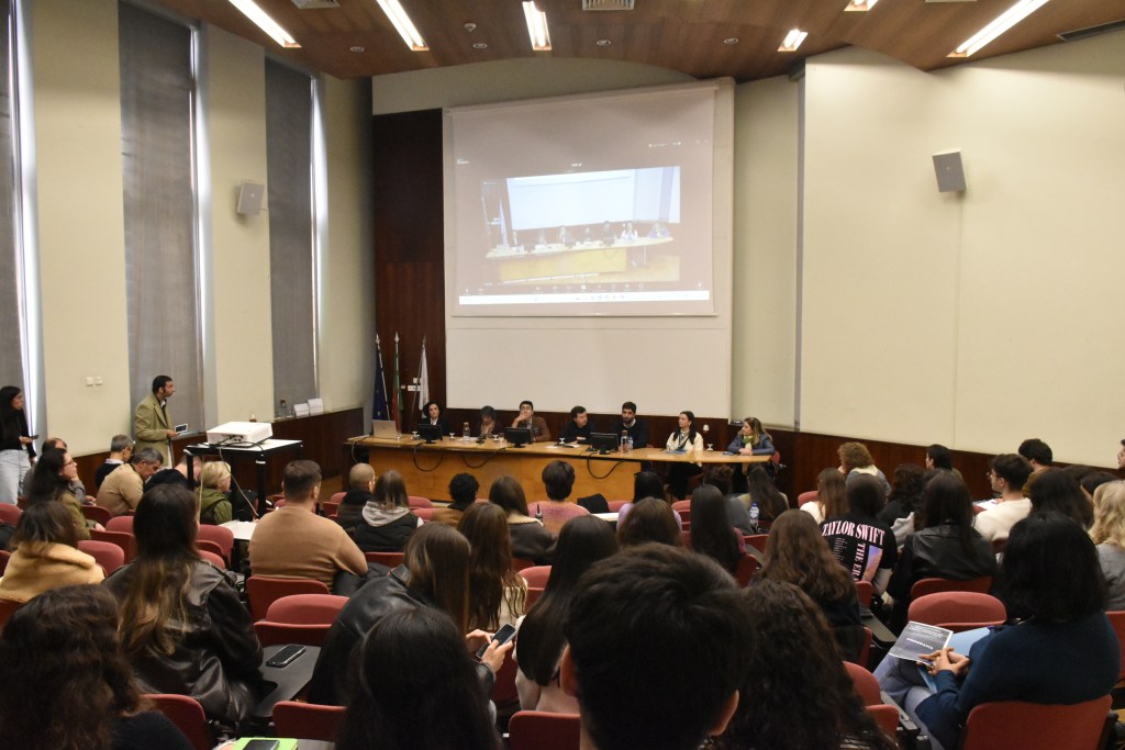 “Integrar inovação, enfrentar desafios”: o VIII Congresso Internacional de Ciberjornalismo arranca de olhos postos no futuro do&nbsp;ciberjornalismo